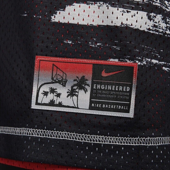 Nike Men limited edition Mesh Reversible streetball jersey - Picture 6 of 6